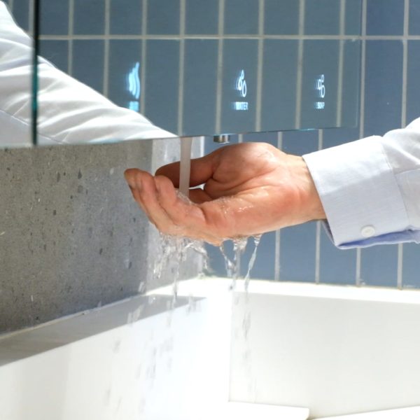 SWAR Дозатор мыла воды и воздуха за зеркалом. The SWAR - behind mirror soap water air complete module and cabinet
